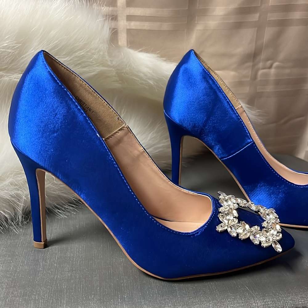 Beautiful royal blue rhinestone Wedding fancy high heels size 7.5